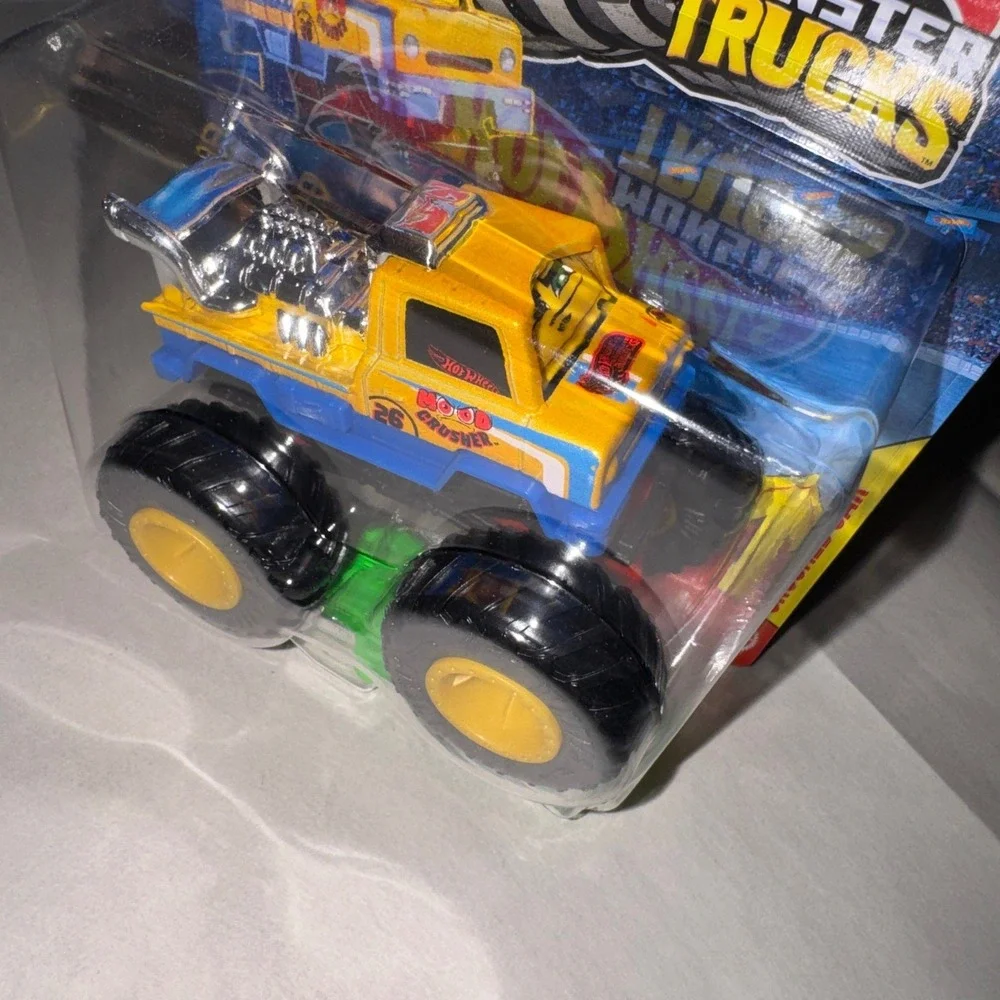 Hot Wheels Monster Trucks Mood Crusher Yellow Blue 1:64 Diecast FYJ44 New 2024